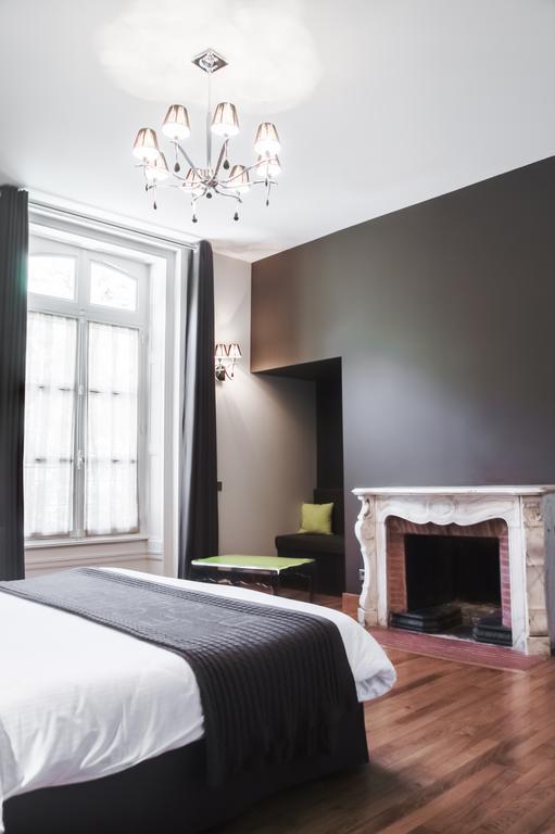 Chateau De Champlong Table Hotel **** Golf & Spa Villerest  Kamer foto